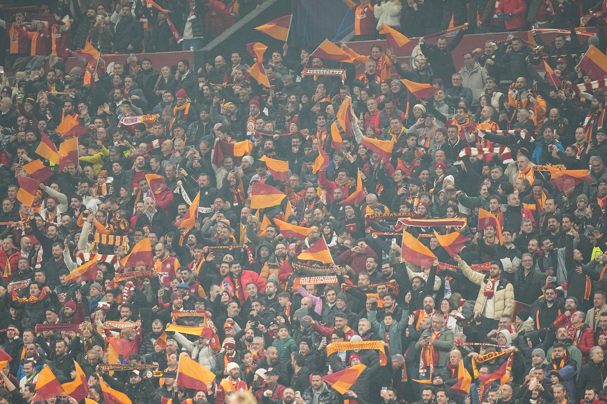 Müthiş desteğiniz için teşekkürler büyük Galatasaray taraftarı! 🙌