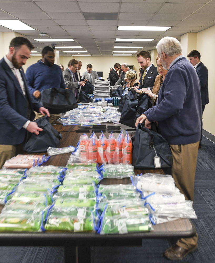 AllianceKy's tweet image. Last week, we were honored to partner on Bags of Hope, led by Rep Heavrin, to support children in our foster care system. With support from nearly every member of the General Assembly &amp;amp; Miss KY Ariana Rodriguez, bags were assembled with care &amp;amp; encouragement for children across KY