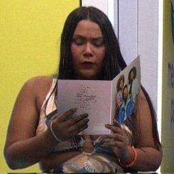 "tem câmera escondida dentro da minha casa pra filmar minha reação"