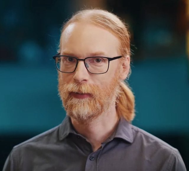 comunidademc's tweet image. 🚨 Jeb, desenvolvedor-chefe de Minecraft, disse que jogou Hytale mas que sempre volta ao Minecraft.

“Gostaria que fosse mais diferente de Minecraft. É muito bem feito, mas a sensação que tenho ao jogar é que preferiria jogar Minecraft.”