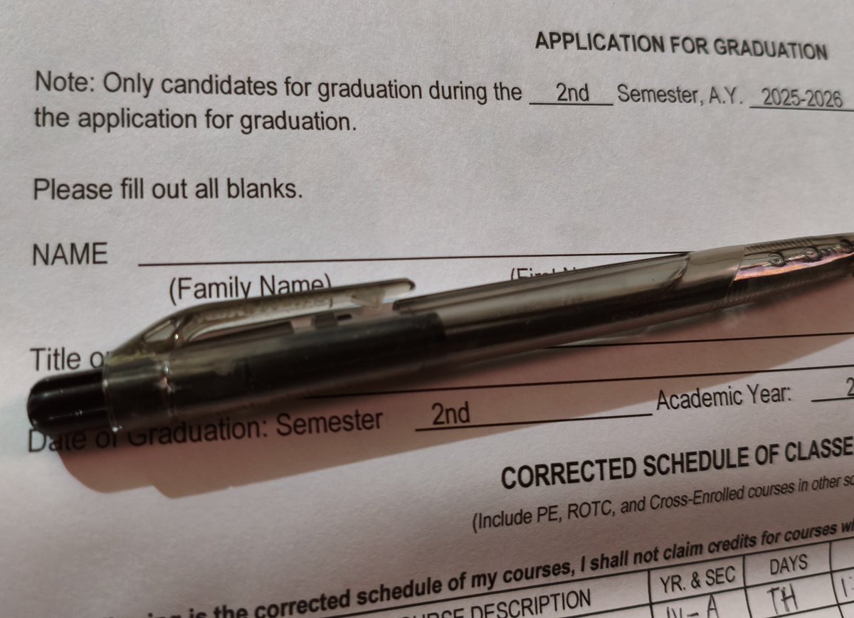 iRedify's tweet image. Can you believe it? College graduation, just a few months away im almost done