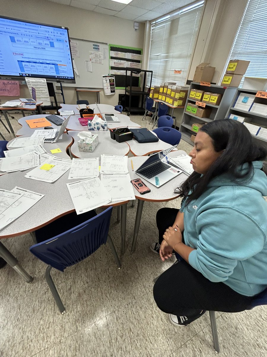 Yarlenn DeLaRosa tweet media