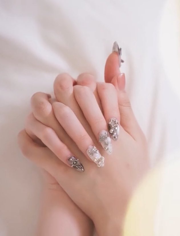 lingormhands's tweet image. #lingorm #หลิงออม #ormkornnaphat #ออมกรณ์นภัส #linglingkwong #หลิงหลิงคอง