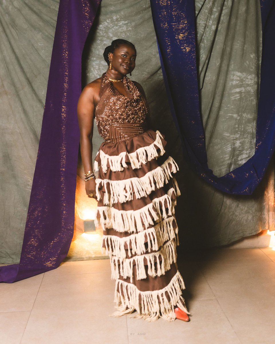 I design very elegant African outfits that are heavily inspired by Northern Ghana 🇬🇭