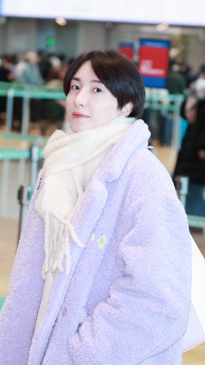 260122 ICN Departure

사진 속에 곰돌이 몇 마리가 있습니까?♡

<a href="/special1004/">Lee Teuk</a> 
#leeteuk #이특 #박정수 #parkjungsoo 
#슈퍼주니어 #SUPERJUNIOR