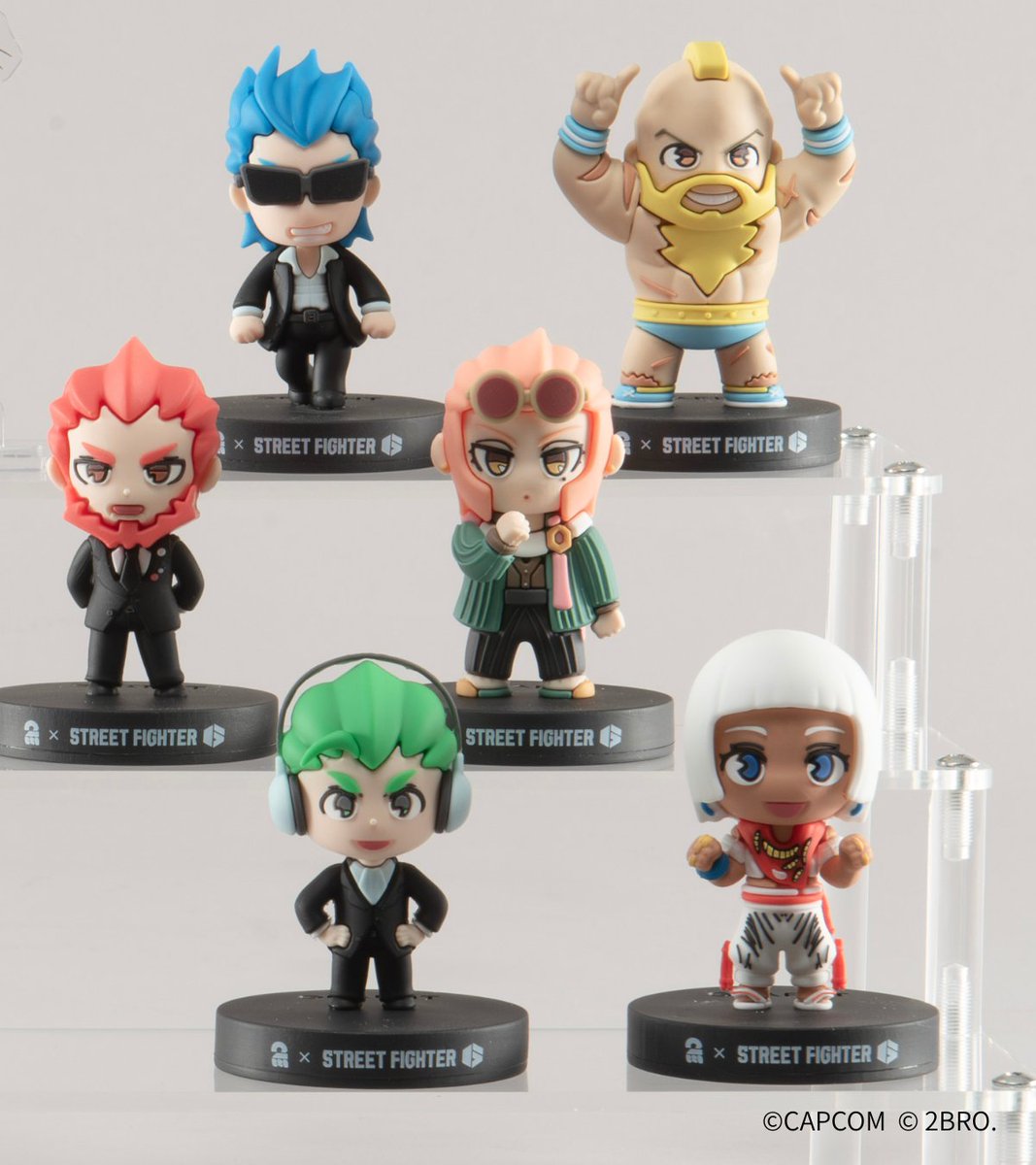 【#スト6×#2BRO.×#GRAPHT】
2026.02.13 発売予定!!!!!!

続報お待たせしましたー！
発表＆発売に向けて準備進んでおります！
私の”イチオシ”をチラ見せ👀✨
ご期待ください👊👊👊

<a href="/norun9/">兄者</a>  <a href="/Otojya/">弟者</a> <a href="/otsuichich/">おついち</a> 
<a href="/StreetFighterJA/">ストリートファイター / STREET FIGHTER</a>  <a href="/SF6_PR/">ストリートファイター６ 広報部</a>