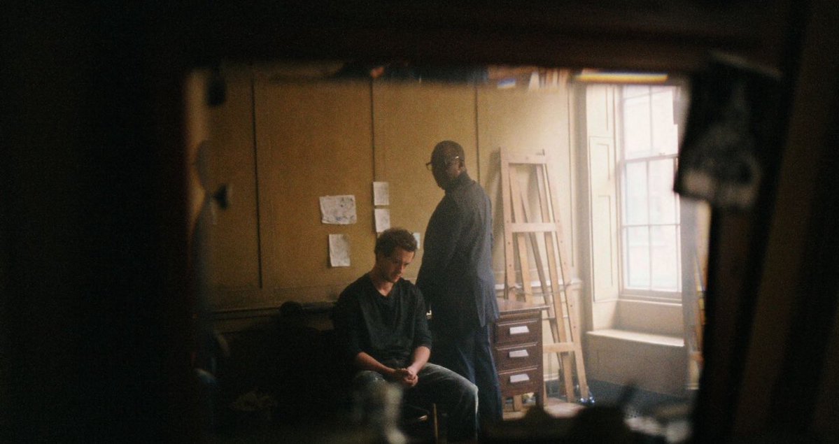 joequinnhq's tweet image. 🔴 New look at Joseph Quinn in the short film ‘DOWN THE LENGTH’