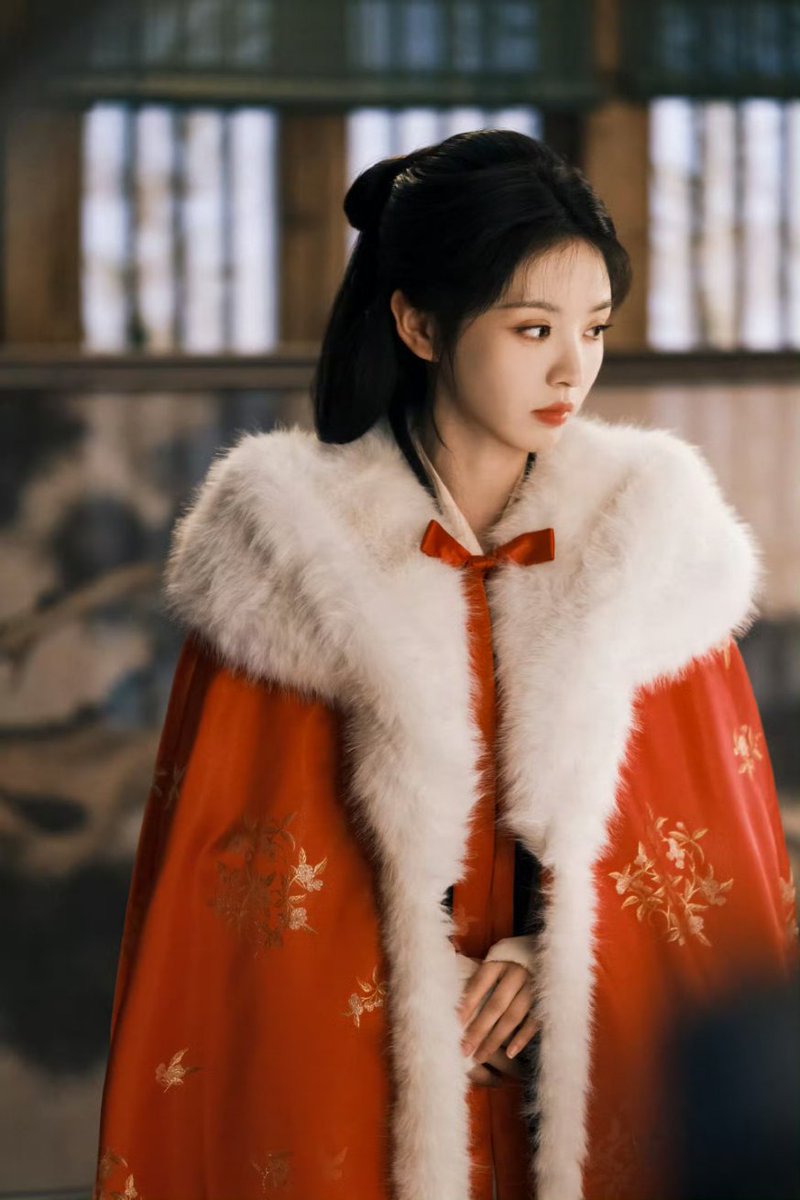 forjiajinchai's tweet image. 260122 • 260122 • Transfer Gold Hairpin Update 🎭

#TianXiwei's team shares bts snaps for Transfer Gold Hairpin Photoshoots

More : weibo.com/7818907874/525…
#TransferGoldHairpin #嫁金钗 #TianXiwei #YanAn