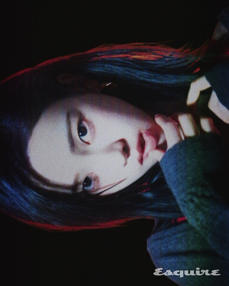 aespa_official's tweet image. ESQUIRE KOREA with KARINA X Prada 

#aespa #æspa #에스파 
#KARINA #카리나 
#ESQUIREKOREA #Prada