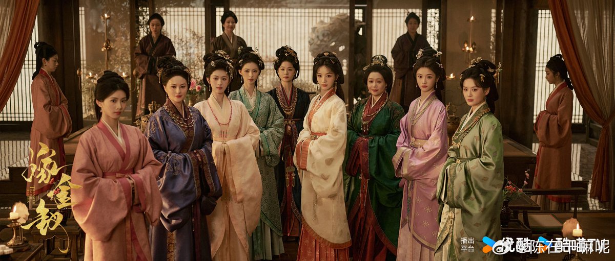 Khuntitai's tweet image. คู่ผัวเมียที่ไปที่ไหน ที่นั่นชิบหายแน่นอน แกดูดิ555555555555555 ตัวตึงทั้งคู่ โอ้ย ชอบวะ แถมสีและโทนภาพในเรื่องคือสวยดูขลังมากมาก ฮื่อออออออ อยากดูแล้ว ทุกคนมามุงด่วนๆๆๆๆๆๆ

#เถียนซีเวย #TianXiwei 
#เหยียนอัน #YanAn 
#TransferGoldHairpin