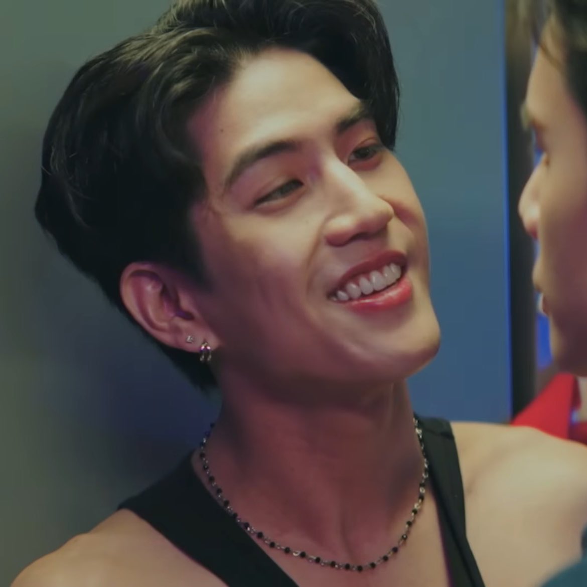 shypuen's tweet image. “we have                                     “i know i
dating rumors”                         started it”