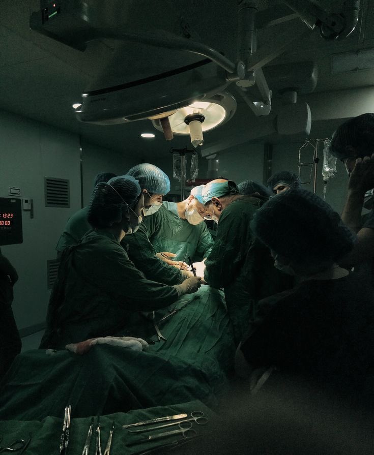 choquei's tweet image. 🚨BRASIL: CFM quer impedir que 13 mil alunos de Medicina mal avaliados em exame nacional possam atender.