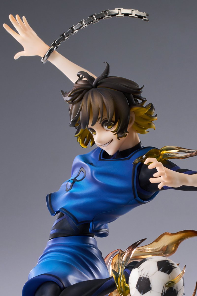 CAKE_yang722's tweet image. WF2026冬 当日版権
作 品： 楽しい （蜂楽 廻）
販 売：ワンダーフェスティバル2026冬（2026/2/8）
サイズ：全高約25cm（1/7）
価 格：30000JPY
塗  装 :@YOZORA0v0
写 真:@wing_nicole

これは蜂楽回の覚醒の瞬間。

「怪物」と共に走ることで、
彼は自分自身を
あらためて確かめた

#ブルーロック…