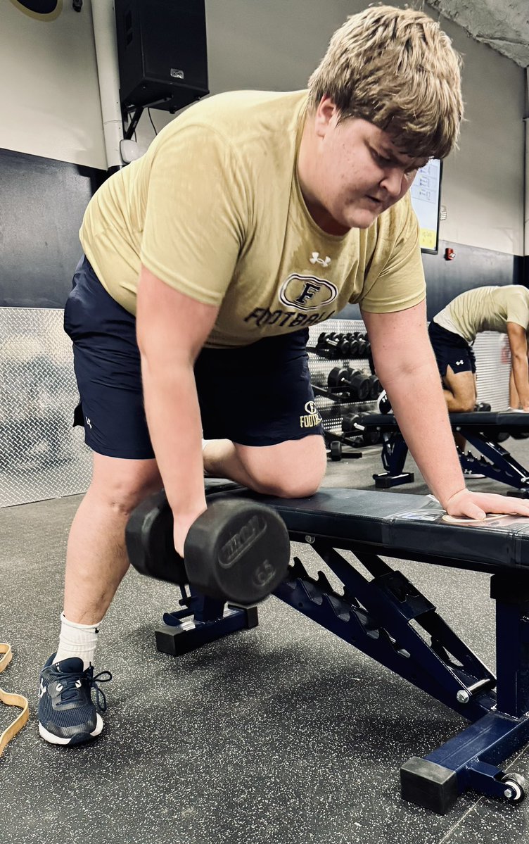 FoleyLionsFB's tweet image. Starting to stack days 📈 

#OwnIt #1ROAR 🦁