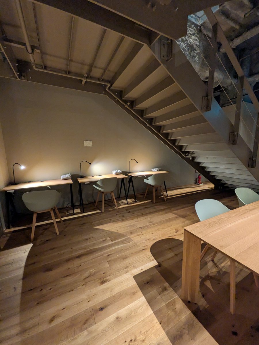 ととのえ親方監修のgoodsauna ＆spa SAPPOROに遊びに行きました😆✨
本当にグッドなサウナ👍️友だちと行くのも良し！
１人でリラックスするのも最高！
ジャンプーの香りがめっちゃ好き過ぎでした😆✨
床や椅子がブレインスリープみたいな感触のところが沢山あって一生ゴロゴロしてられるよ！