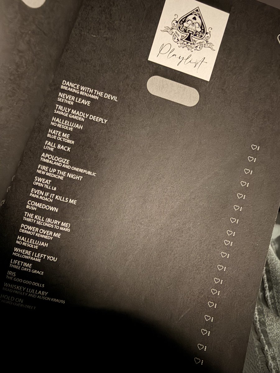When my favorite author puts my favorite artist on the playlist in her new book! I’m shook!!! ❤️‍🔥