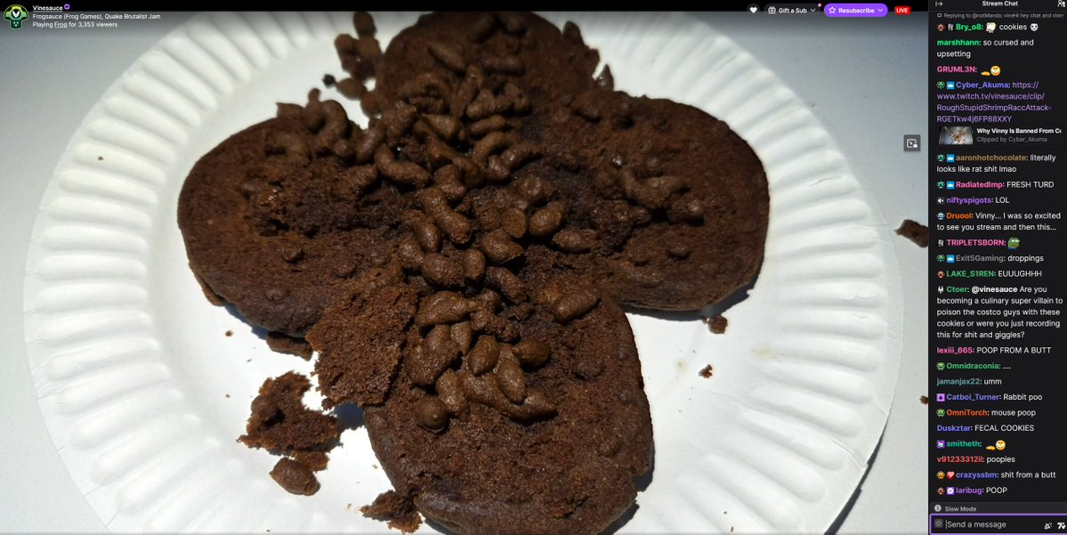 CL0WNAH0LIC's tweet image. we're shutting down vinny vinesauce's kitchen until we can figure out what the fuck is going on