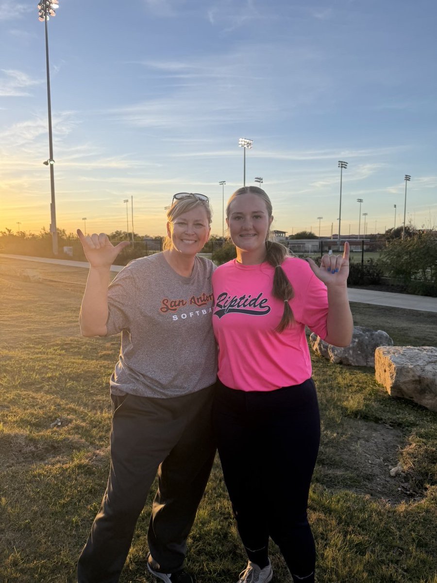 Madison Ray tweet media