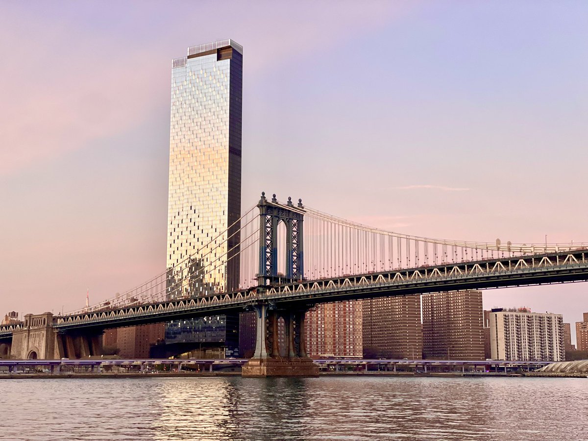 aurora_blank's tweet image. 뉴욕 여행만 3회차 인간🙋🏻‍♀️
별 볼 일 없는 뉴욕 여행 타래

천천히 정리해서 풀어볼게요🗽✨