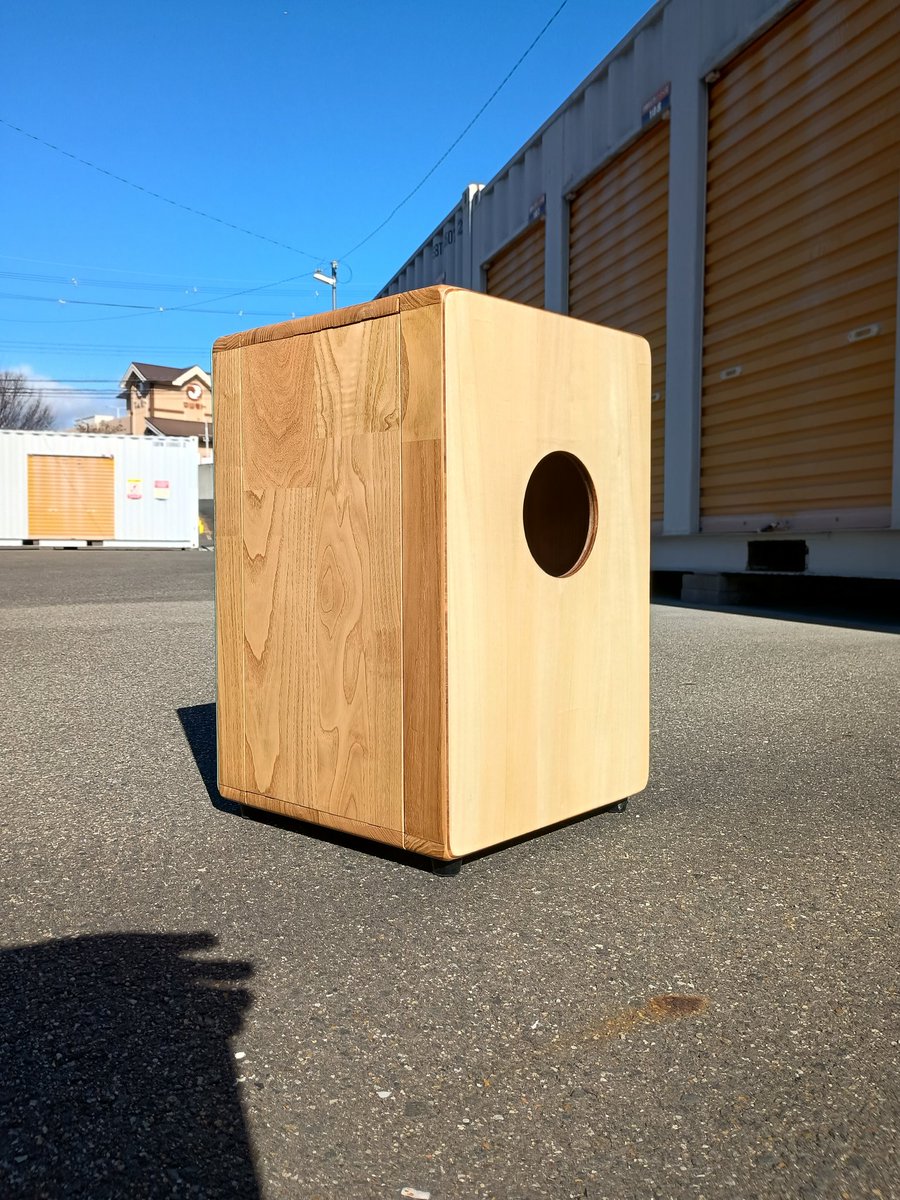 やっぱり組み立てカホンは、Maletin IIが最高ですな。 打面を