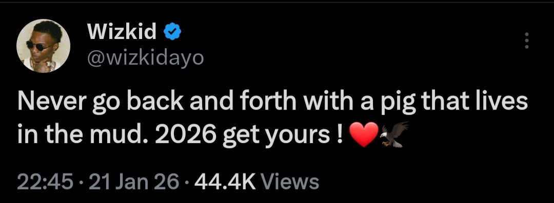 UchennaAzu's tweet photo. Wizkid dey vex oo, Check the time, just now. https://t.co/eSBXdZbmYL