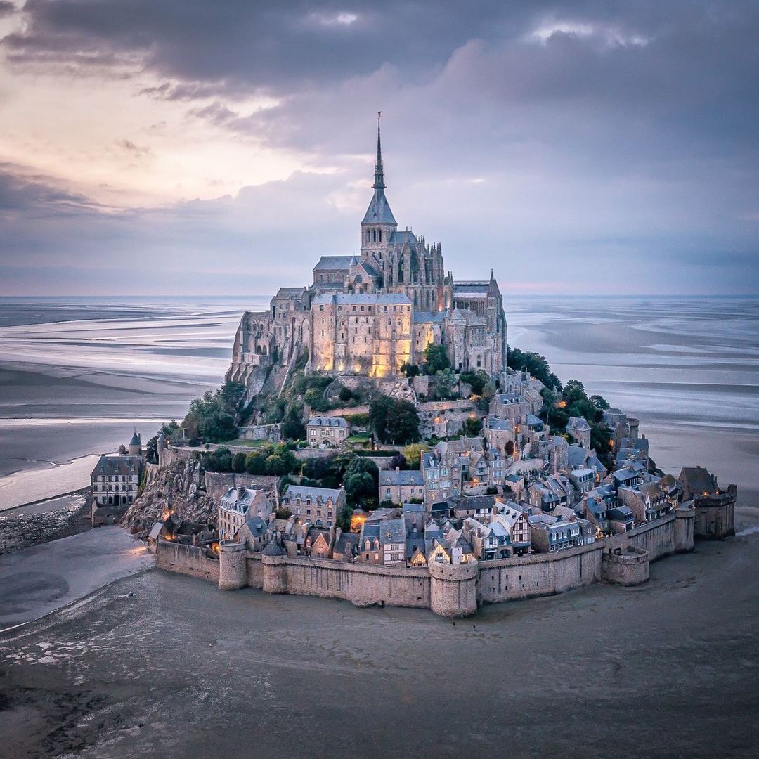 AHomelyHouse's tweet photo. This is why I harp on the "Dark Ages" so much. We already have a template of how these kinds of civilizational declines/collapses go. This is a main theme of St. Augustine's "City of God". The times may indeed seem dark, but what our ancestors showed us is that they can be times of incredible creativity, valor, and building the foundations for a whole new order to rise out of the ashes. 
The "Dark Ages" were the ones that gave us so many heroes, saints, and stories. This was the age of King Arthur, Charlemagne, Charles Martel, the Book of Kells, Beowulf, Theoderic the Great, St. Benedict, Alfred the Great, Mont St. Michel, Aachen, Rheims cathedral, Saumur castle, Montecassino Abbey, etc. The list goes on and on. The cities of the empire had decayed; Rome was a wasteland and Constantinople was a hive of corruption hemorrhaging influence and stability faster than they could hire mercenaries. It was the Irish in the rural monasteries who preserved classical texts, the Franks and Saxons in their hilltop castles and burgs that crafted laws and refashioned social orders, it was Visigothic knights who carved out footholds while Flemish and Baltic craftsmen created works of art. The collapse of a bloated, bureaucratic imperial structure is not the end of all things; it is an opportunity for people of faith, resilient character, and creative boldness to apply themselves to build something better. 
Where we are now is not yet full-on civilizational collapse, but that's not such a far-off and improbable condition for us to imagine. So prepare accordingly. This can be a great time to be alive if you meet the challenges we face and will face in the future the way these people did. Dooming is not an option; figure out how to do what you need to do simpler and better. Educate your children so they're intimate with the tremendous patrimony that was built for them with such great effort and sacrifice. Just like the Irish scholars had to virtually preserve literacy in Greek and Latin in the West, we may find ourselves tasked with preserving literacy in English in a post-smartphone and post-AI world!
