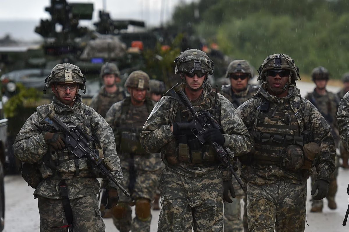 🇨🇦🇺🇸 CANADA PREPARES HIT-AND-RUN DEFENSE IF TRUMP ACTUALLY INVADES

Canada's military has actually modeled how they'd respond if the U.S. invaded, and the plan is basically Afghanistan-style guerrilla warfare.

Canadian officials reportedly assume American forces would overwhelm