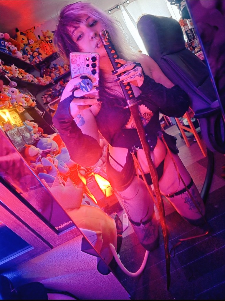 Got a cool new sword.

Rivers of 🩸