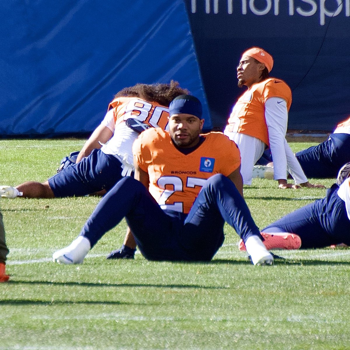 DNVR_Broncos's tweet photo. JK Dobbins BACK at practice 💪 https://t.co/F7nAAprDxU