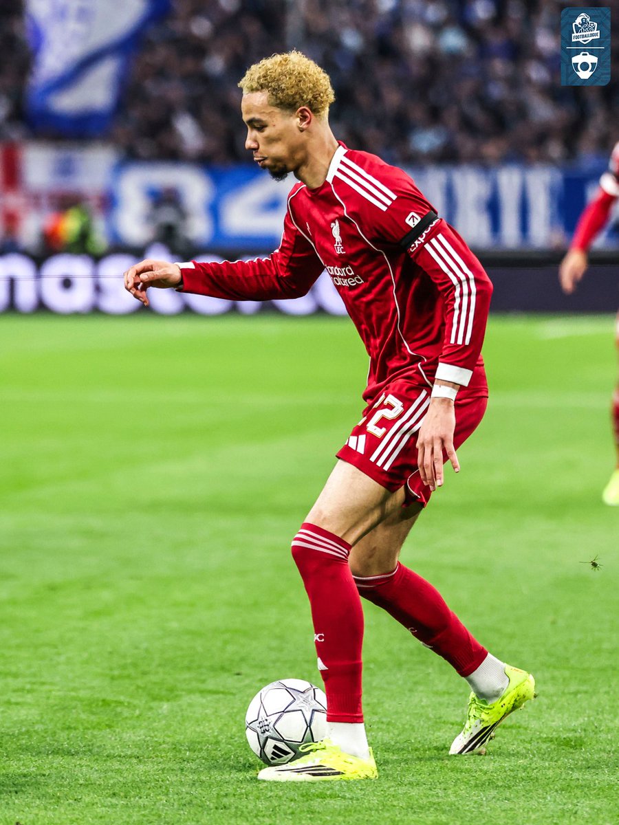Footballogue's tweet photo. Samir Nasri salue le 𝗚𝗥𝗢𝗦 𝗠𝗔𝗧𝗖𝗛 d'Hugo Ekitike ce soir contre l'OM ! 😮‍💨🇫🇷

"Ce qui est très fort, c'est que malgré le fait qu'il soit un attaquant et que les stats soient hyper importantes, on souligne quand même le match qu'il a fait 𝗮𝗹𝗼𝗿𝘀 𝗾𝘂'𝗶𝗹 𝗻'𝗮 𝗽𝗮𝘀 𝗺𝗮𝗿𝗾𝘂𝗲́ 𝗻𝗶 𝗳𝗮𝗶𝘁 𝗱𝗲 𝗽𝗮𝘀𝘀𝗲 𝗱𝗲́𝗰𝗶𝘀𝗶𝘃𝗲.

Mais 𝗹'𝗶𝗺𝗽𝗿𝗲𝘀𝘀𝗶𝗼𝗻 𝘃𝗶𝘀𝘂𝗲𝗹𝗹𝗲 : il est dangereux à chaque prise de balle, il fait à chaque fois le décalage face à son adversaire direct, et il réussit à lier tous les joueurs de Liverpool...

𝗕𝗥𝗔𝗩𝗢 𝗔̀ 𝗟𝗨𝗜 !" 👏

(Canal+)