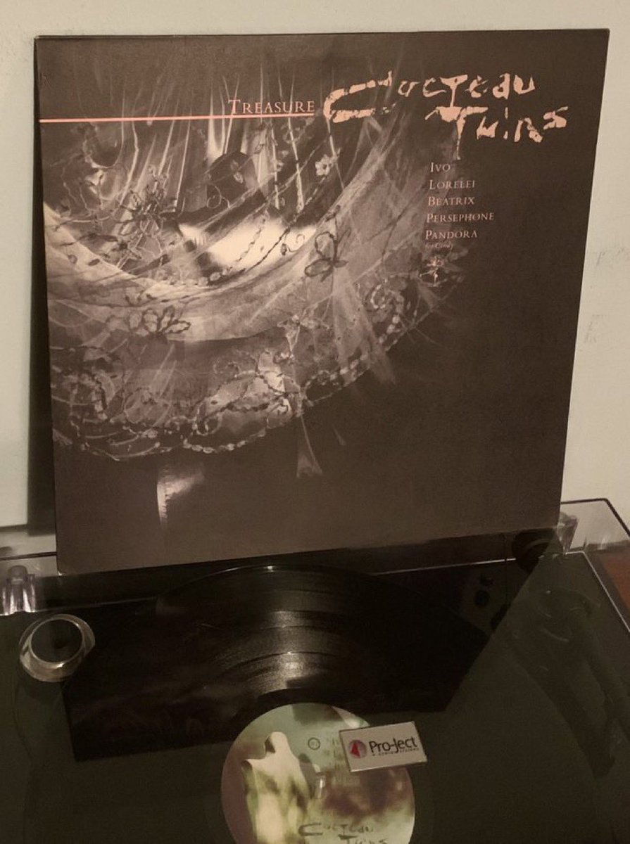 Caroline Binnie tweet media