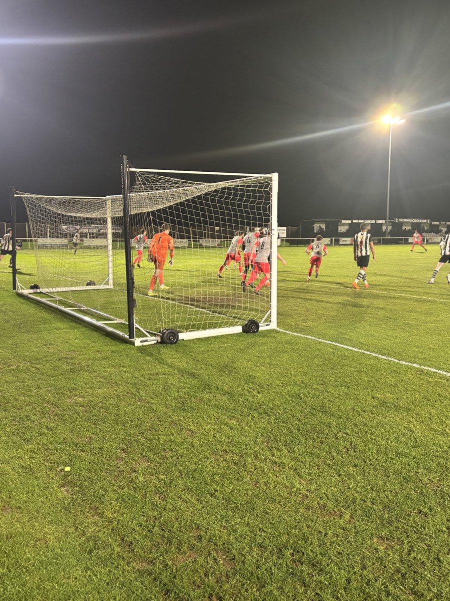 Paulbloomer3's tweet photo. 📆Wednesday January 21 2026
⏰19:45
🧮Game 114 25/26
🏟Cannon Park
⚽️@RetfordUnited 2-0 @southwellcityfc 
🏆United Counties League Division 1
🎟️£6
👥125
#groundhopping #nonleague #mightybadgers #utb #topoftheleague @utdcos with @MartinTosca @JoeSkelton10 @Topliss94 @vinnynolan https://t.co/DohiDODkMo