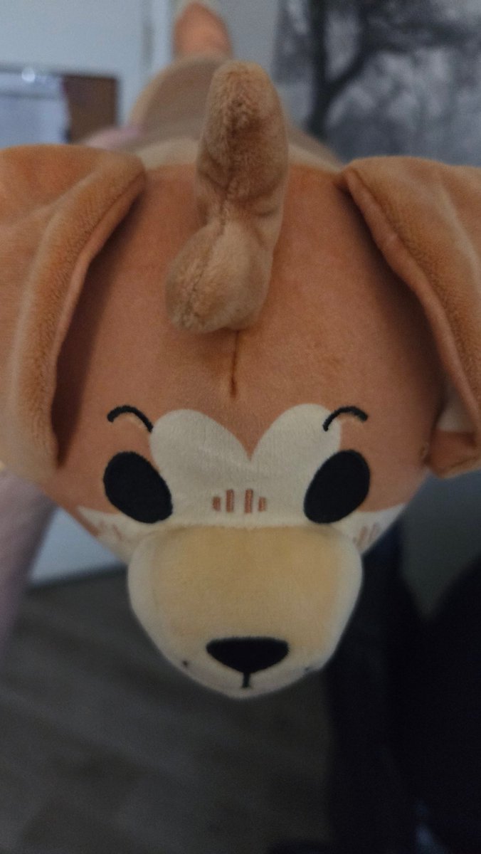 RowanTheSaber tweet media