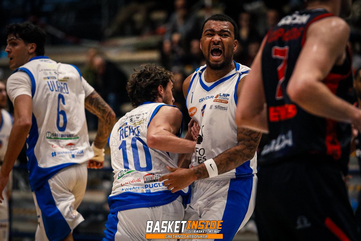 basketinside360's tweet photo. Brooks mattatore, Ruvo batte di misura Cento https://t.co/R5FRK6lVJ3 https://t.co/0tJc4JCso9