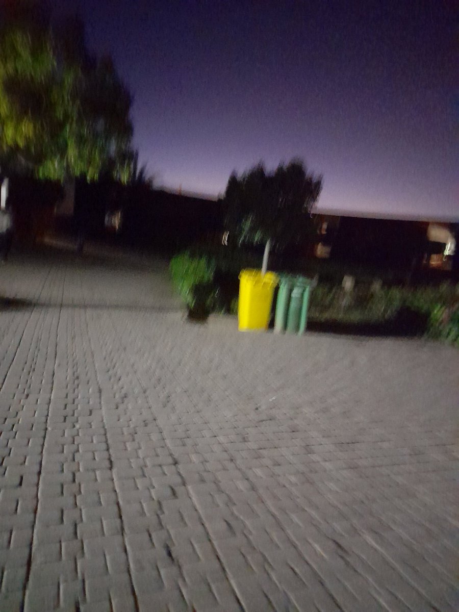 gtoslep's tweet photo. The sun isn't even up and I'm already questioning my life choices. 🚶‍♀️🌑 https://t.co/TpBLur0WP4