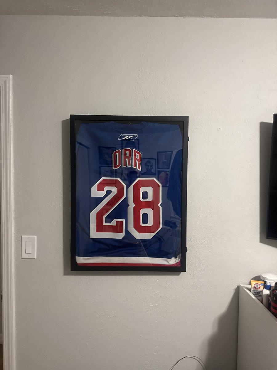 mattymo3061's tweet photo. finally got around to framing one of my favorite new york rangers players ever @EnforceOrr. met him at the classic wearing this jersey, it was the best day ever. i need to get myself a new one to wear at games! #nyr #coltonorr https://t.co/NYBNIlRYLc