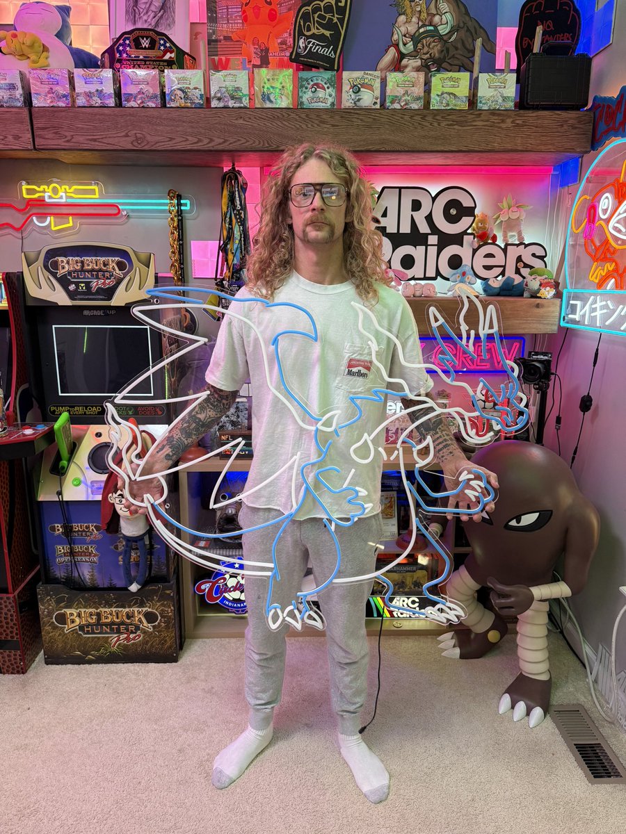 AmericanDadLive's tweet image. This took 9 hours to build. Please don’t let it flop.