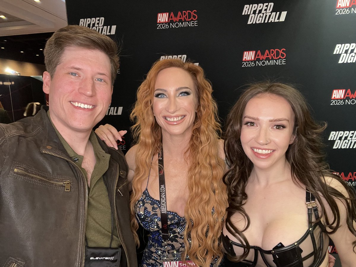 Ripped_Digital's tweet photo. .@_SophiaLocke_ is here! https://t.co/nbzMN4p570