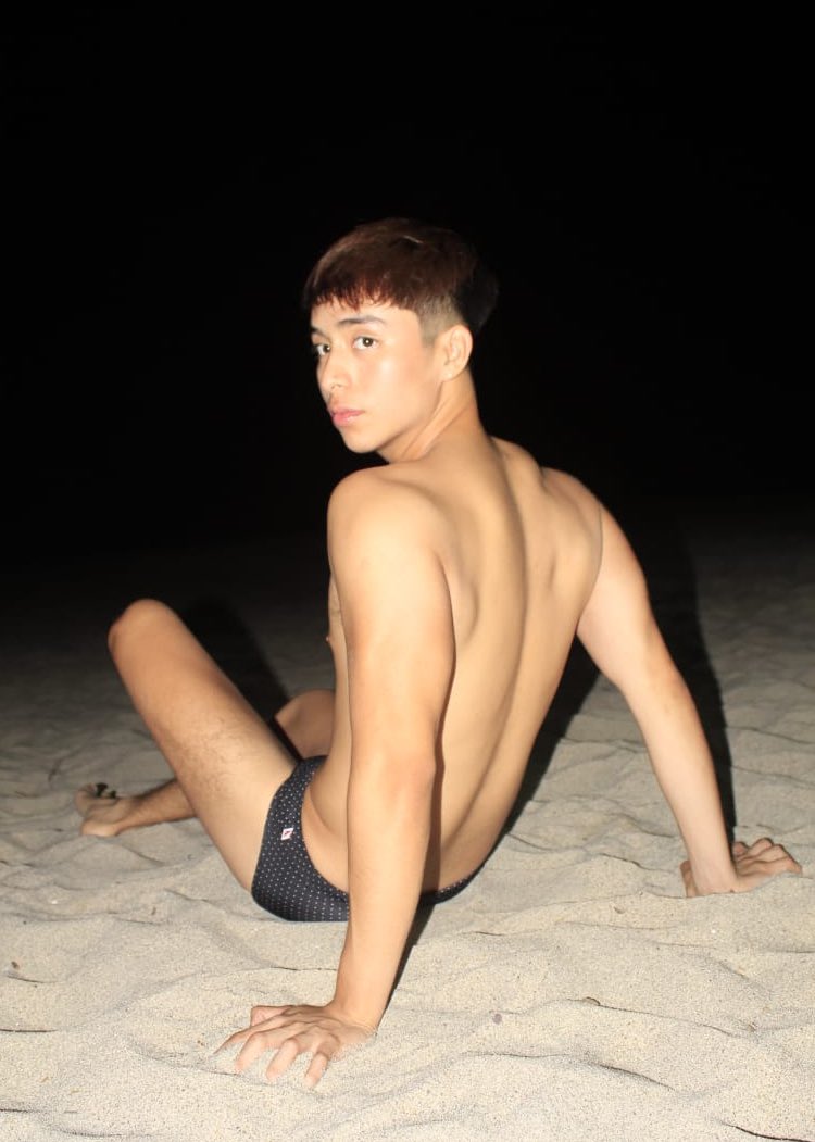 rodrigo19.twink tweet media
