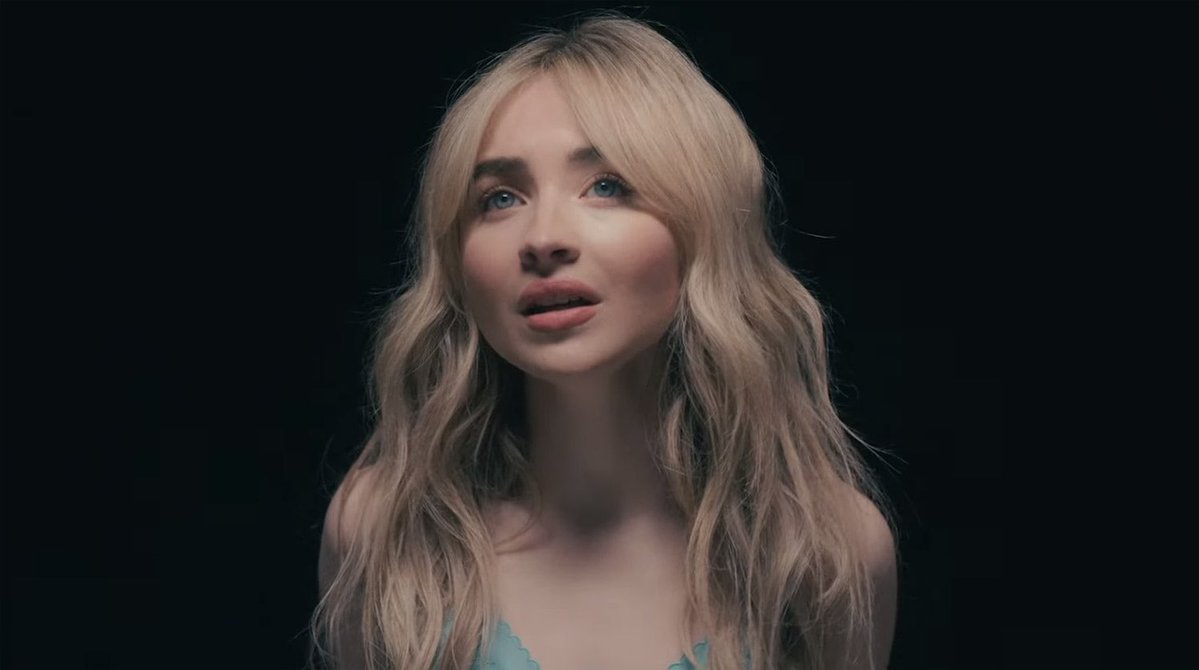 PopBase's tweet image. 5 years ago today, Sabrina Carpenter released ‘Skin.’