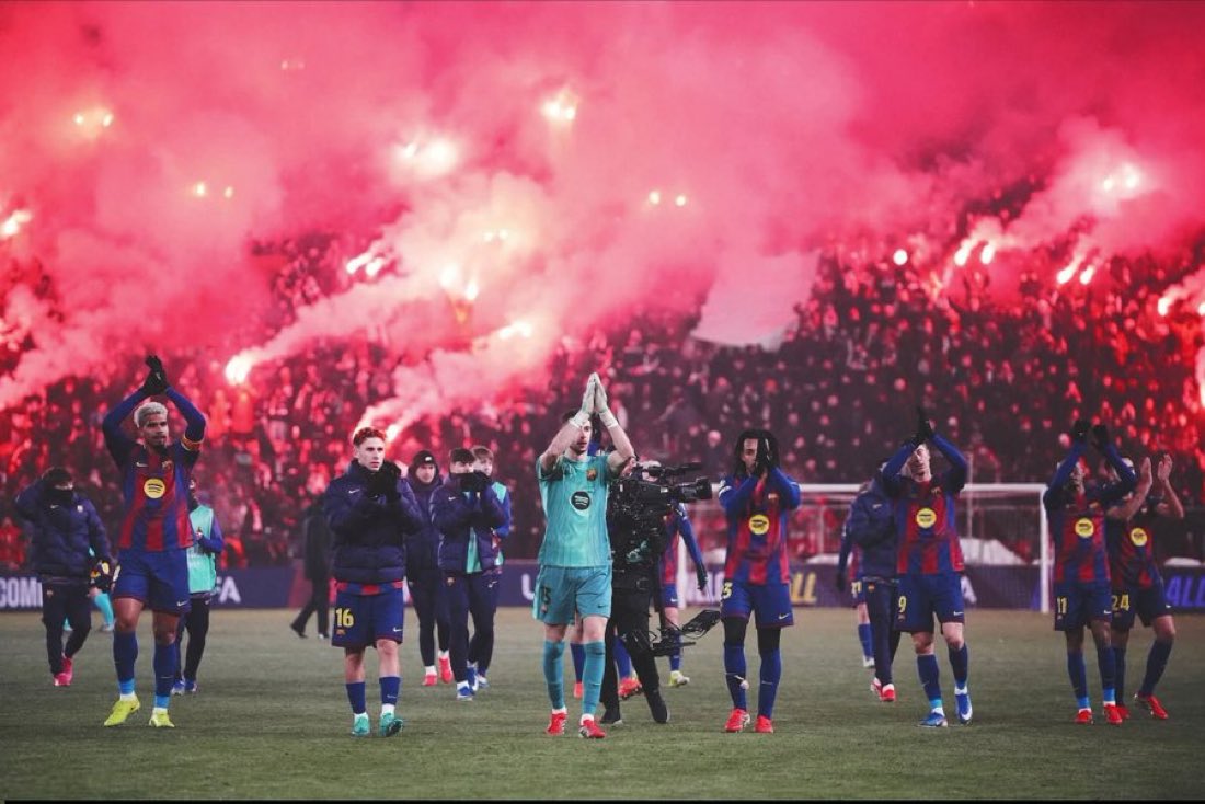 gutiifcb's tweet image. ESTA FOTO VA DURA DE COJONES EH😳😍