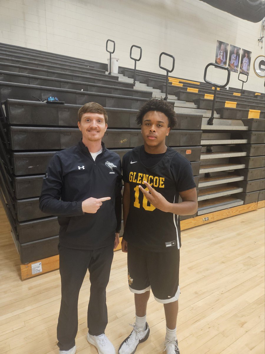 Thank you UAB for stopping by and talking to me <a href="/Coach_Jones_1/">John Jones</a> <a href="/UAB_FB/">UAB Football</a> <a href="/jmedley_EAToday/">Joe Medley</a> <a href="/John12Hilbert/">John Hilbert</a> <a href="/AverageJoesSpo1/">Average Joe’s Sports Talk, LLC</a> <a href="/CoachYeah/">Scott Cochran</a> <a href="/SiSiBaller2121/">Silas Thompson</a> <a href="/blanchard1121/">Bayley Blanchard</a> <a href="/CoachMack_KSU/">CoachMack_KSU</a> <a href="/DexPreps/">DexPreps</a> <a href="/TopPreps/">247 College Sports News Recruiting Top Preps on X</a> <a href="/BrentDearmon/">Brent Dearmon</a> <a href="/UnLockYourGame_/">UnLockYourGame Sports</a> <a href="/CoachTPart/">Travis Partridge</a> <a href="/BamaPrepsFB/">BamaPreps</a>