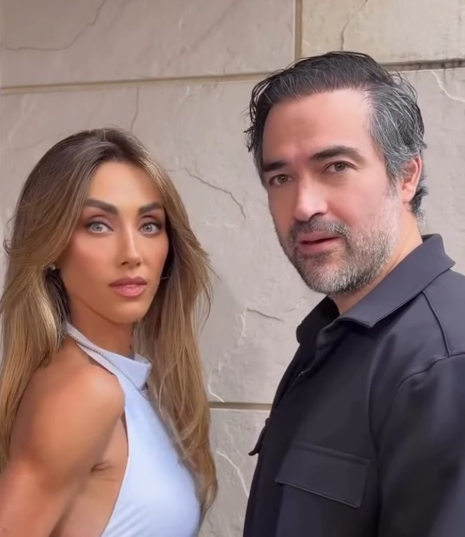 d1sneyterapia's tweet image. Vanessa: Hudgens
Zac: Efron