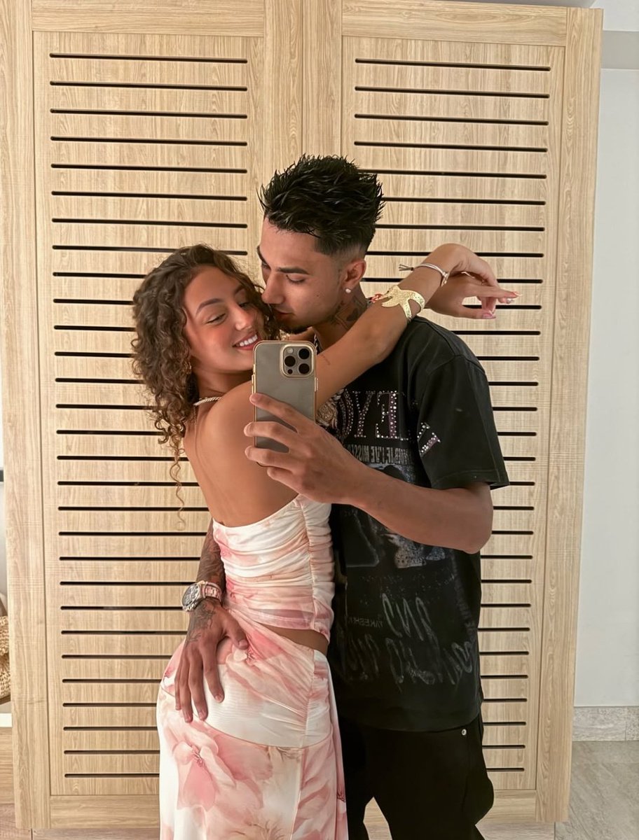 reasonsveigh's tweet image. o pedido de namoro do ghard pra juh finalmente veio, meu Deus amo muito esses dois 🥹🤍