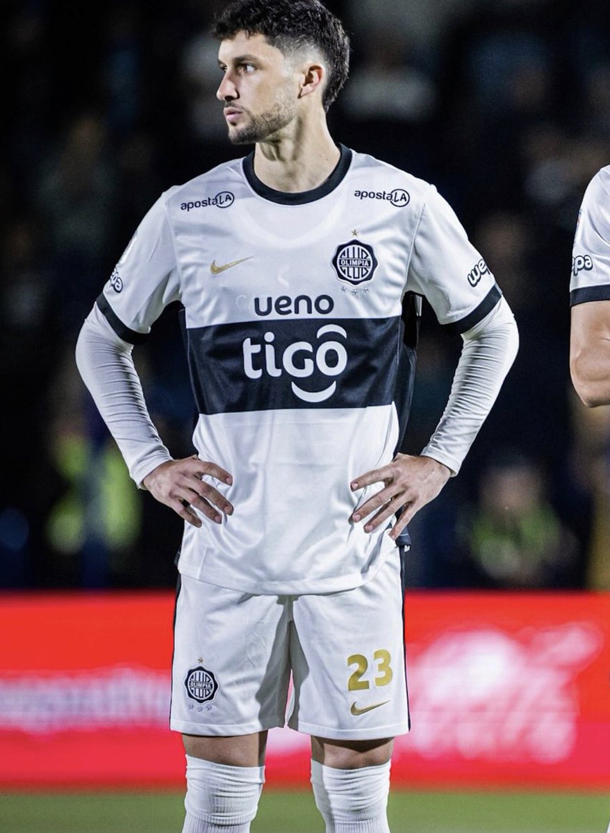 EN LA MIRA DE ALIANZA LIMA 🇵🇪 

Tanto como el capitán de Olimpia, Richard Ortiz (35) y Rodrigo Pérez (29), estarían en el interés del equipo peruano. 

Alianza lima ya habría consultado al Franjeado pero aún no hay una oferta concreta pero aparecen como posibilidades de reforzar