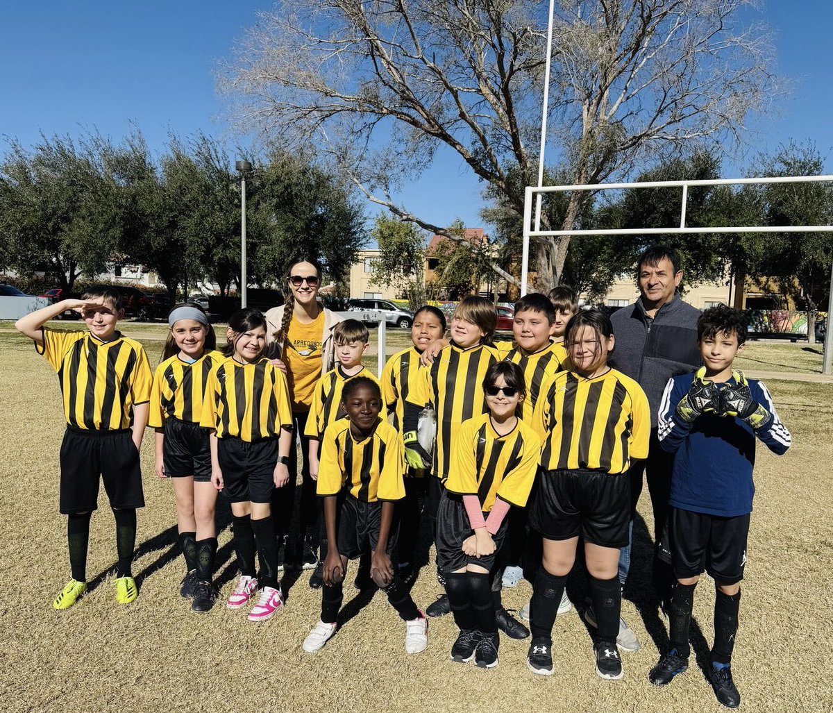 Soccer season is back in Arizona 💛🖤 Nothing better than teaching kids the love of the game⚽️