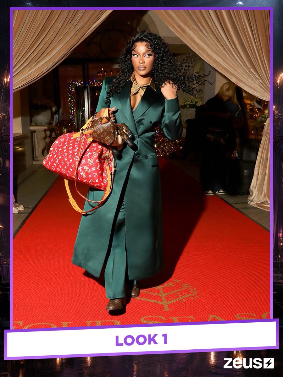 The_ZeusNetwork's tweet photo. Yeess! 😍 The #PuertoRicanPrincess SLAYED in LV at the #JoselinesCabaretCaliforniaReunion! 💃🏾 Swipe right to see both of her LOOKS & pick your FAVE in the polls for #WomanCrushWednesday! 👇🏾
Link in bio to watch PTS. 1 & 2 of the #JoselinesCabaretCaliforniaReunion Now on ZEUS! ⚡️ https://t.co/VMPJrnFmcK