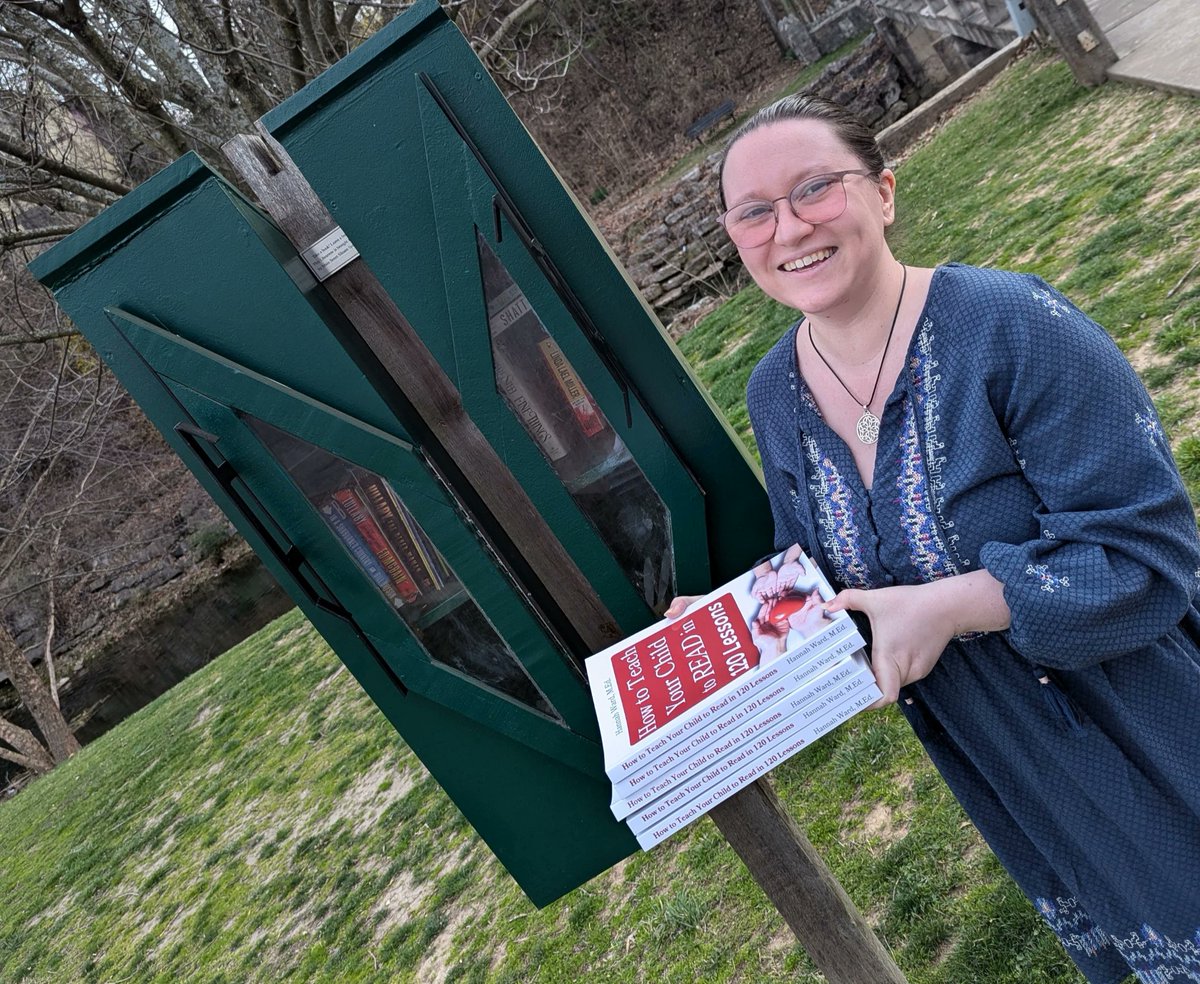 Teach your child to read in 2026:
Step 1: Read to them! 
Step 2: Teach them the alphabet! 
Step 3: Teach them letter sounds, sound combinations, and tricky words! 

You can get it done in 180 days with the free lessons at the link in my bio. 🫶