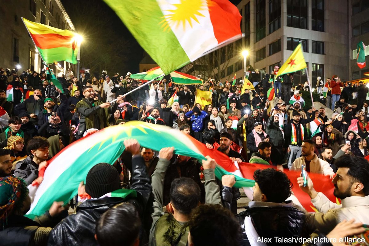 ChinasaNworu's tweet image. Just in

#German cities saw large pro-Kurdish demonstrations calling for an end to violence in northern #Syria amid renewed clashes between #Kurdish forces and government troops.

Read more: p.dw.com/p/579Ot