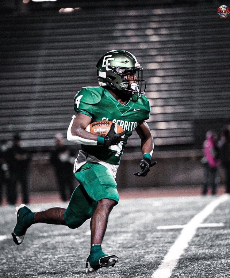 Jayvonbolds's tweet image. Hey I hope everyone having a amazing day I want to tell you all that I will not be playing football anymore I want to say thank you to all of my coaches that helped me with everything, it’s was a honored to play the sport, I will be doing track and field 

4-22 OUT 
LLG-BABY🖤💚